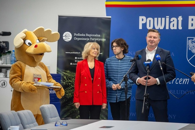 Światowe Mistrzostwa w Pieczeniu Babki i Kiszki Ziemniaczanej walczą o głosy